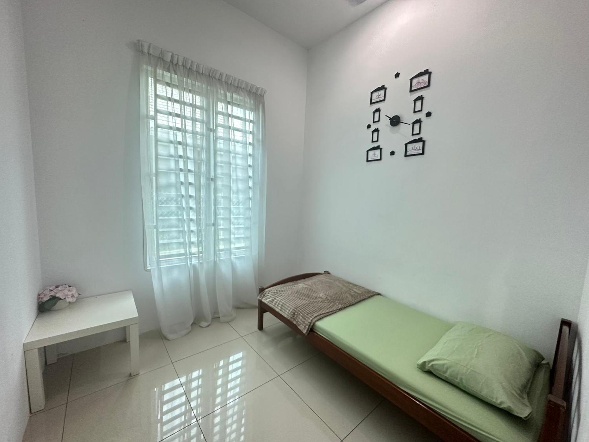 Aswadhuda Homestay Seri Iskandar Extérieur photo