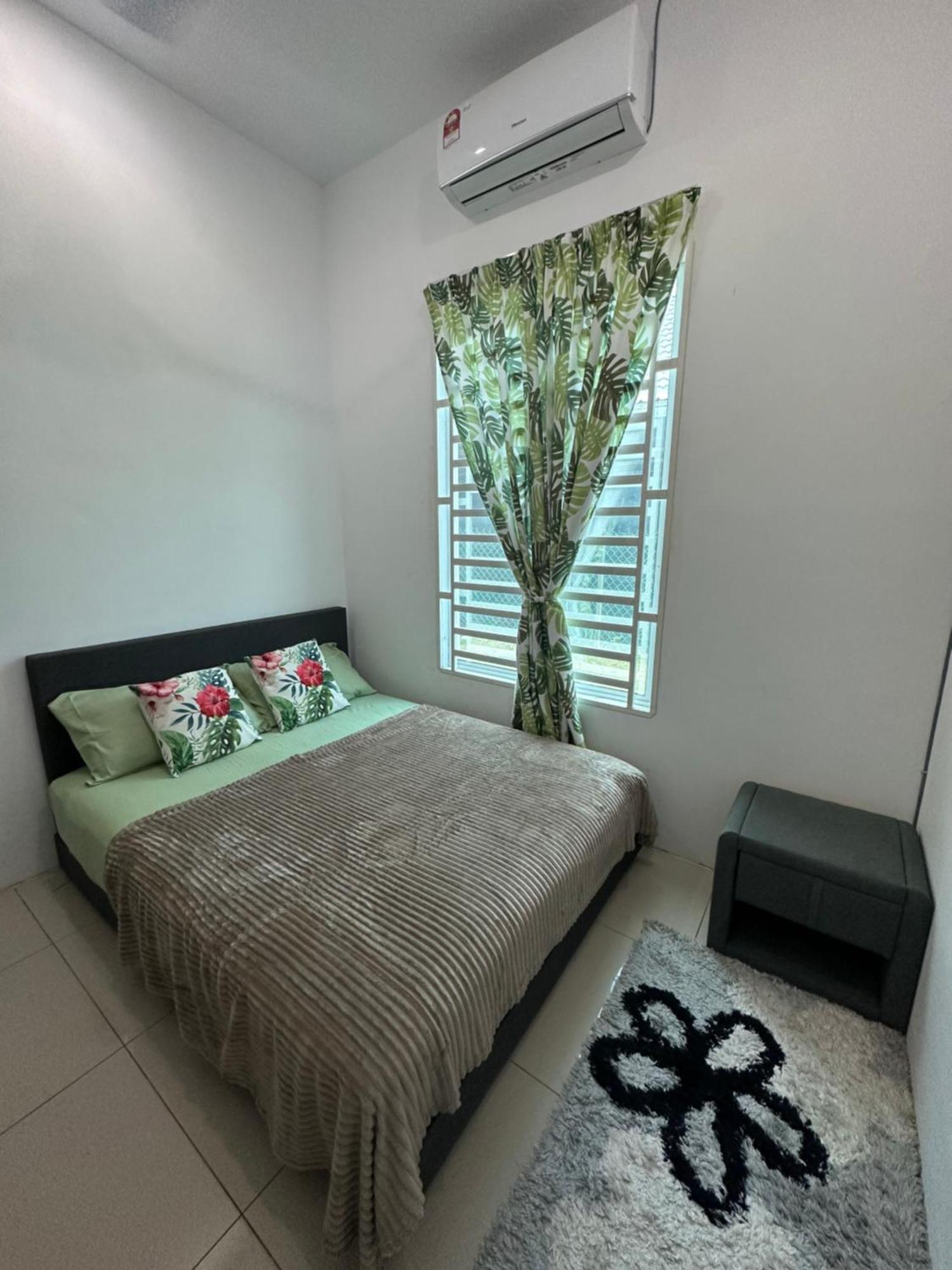 Aswadhuda Homestay Seri Iskandar Extérieur photo